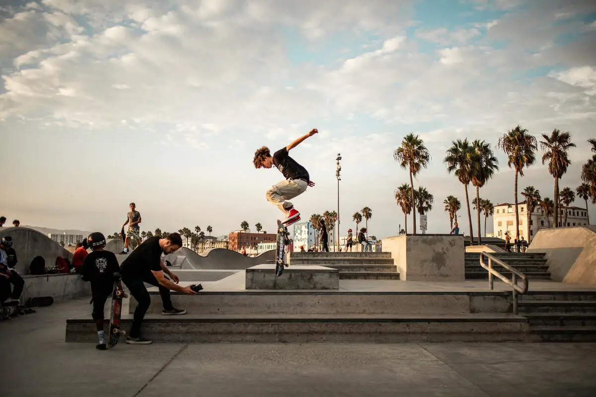 Image of a skateboarder doing tricks. Source: ana arantes, pexels