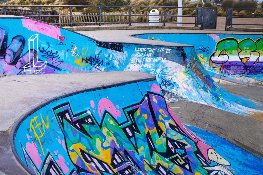Skatepark with graffiti street art. Source: unsplash