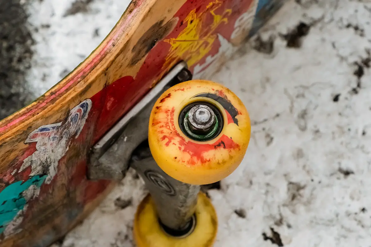A close up image of a skateboard's bearings. Source: pexels
